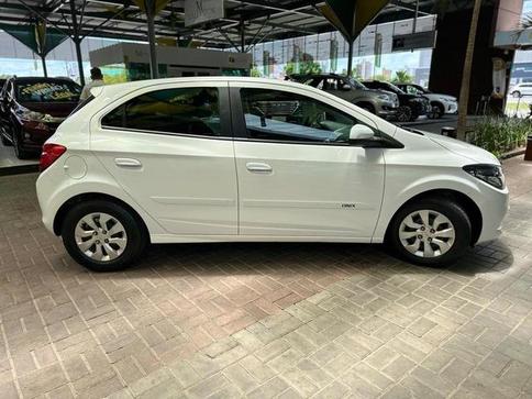 CHEVROLET ONIX 1.0MT JOYE