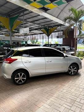 TOYOTA YARIS HA XL13LIVE