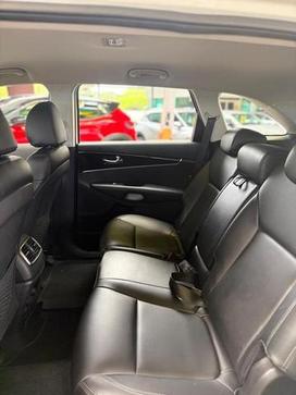 KIA SORENTO EX 2.4 7 LUGAR