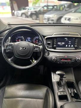 KIA SORENTO EX 2.4 7 LUGAR