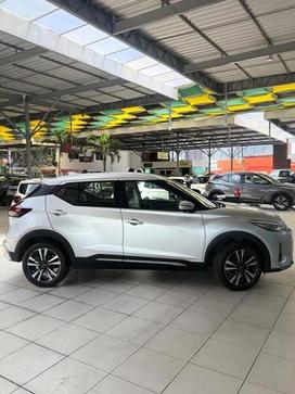 NISSAN KICKS EXCLUSIVE CVT