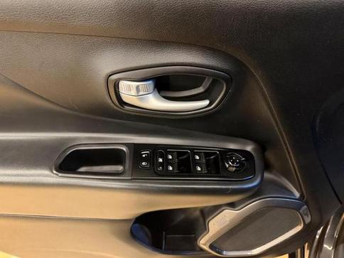JEEP RENEGADE LGTD T270