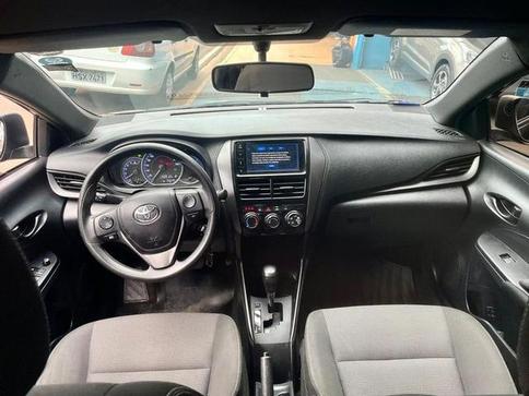 TOYOTA YARIS HATCH XS 1.5 AUT