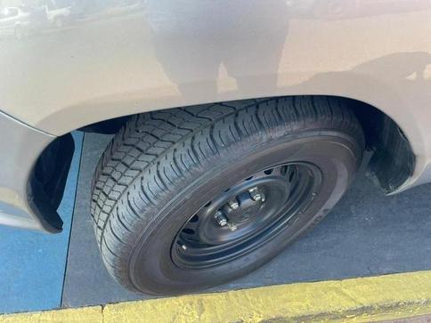TOYOTA HILUX CD 4X4 2.8 DIESEL MEC.