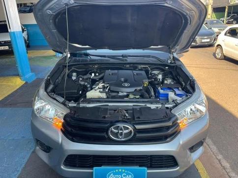 TOYOTA HILUX CD 4X4 2.8 DIESEL MEC.
