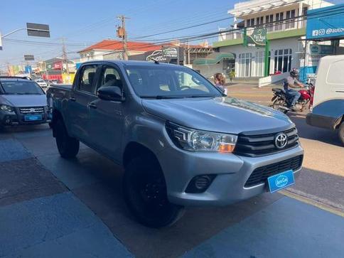 TOYOTA HILUX CD 4X4 2.8 DIESEL MEC.