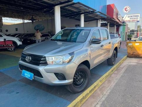 TOYOTA HILUX CD 4X4 2.8 DIESEL MEC.