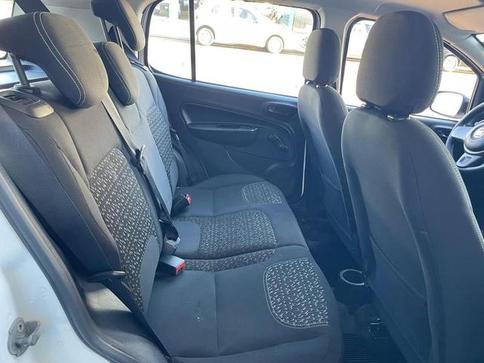 FIAT UNO ATTRACTIVE 1.0