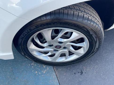 FIAT UNO ATTRACTIVE 1.0