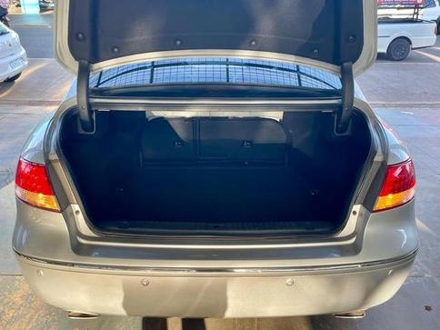 HYUNDAI AZERA 3.3 V6