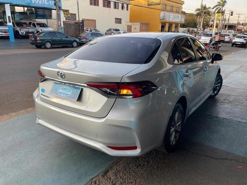 TOYOTA COROLLA GLI 20