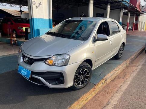 TOYOTA ETIOS SD XS 15 AT