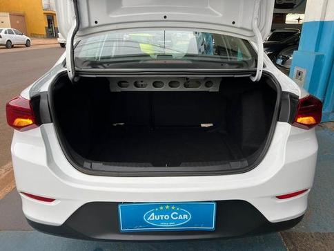 CHEVROLET ONIX PLUS 10MT LT2