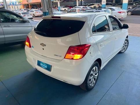CHEVROLET ONIX 1.0MT LT