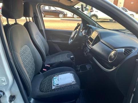 FIAT UNO ATTRACTIVE 1.0