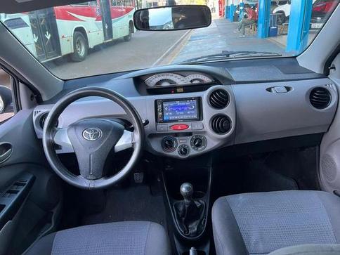 TOYOTA ETIOS SD XS