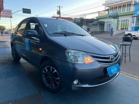 TOYOTA ETIOS SD XS