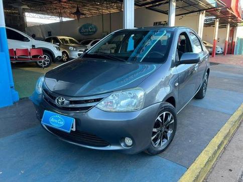 TOYOTA ETIOS SD XS