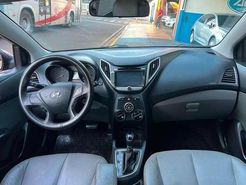 HYUNDAI HB20S 1.6 COMFORT PLUS 16V FLEX 4P AUTOMATICO