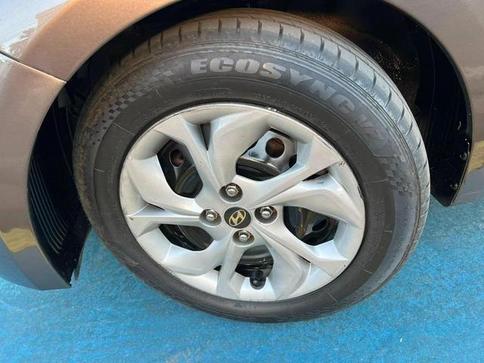 HYUNDAI HB20S 1.6 COMFORT PLUS 16V FLEX 4P AUTOMATICO