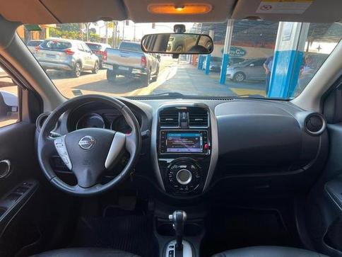 NISSAN VERSA 16UNIQUECVT