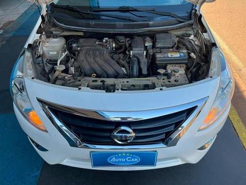 NISSAN VERSA 16UNIQUECVT