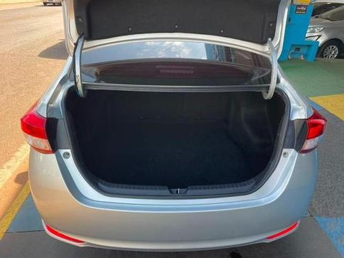 TOYOTA YARIS SD XL 15 MT