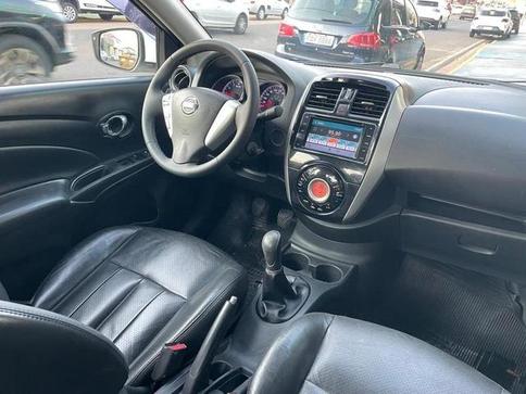 NISSAN VERSA 16 SL
