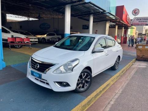 NISSAN VERSA 16 SL