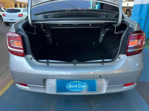 RENAULT LOGAN ZEN10MT