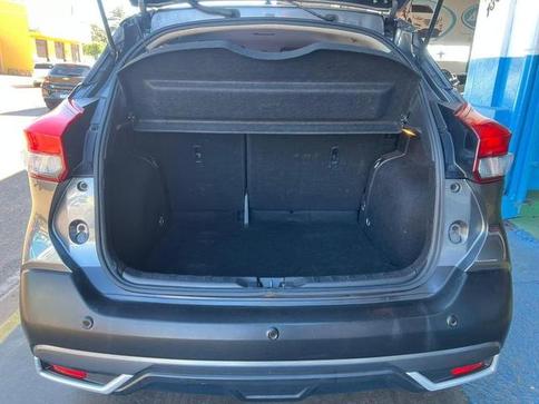 NISSAN KICKS SV CVT