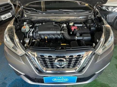 NISSAN KICKS SV CVT