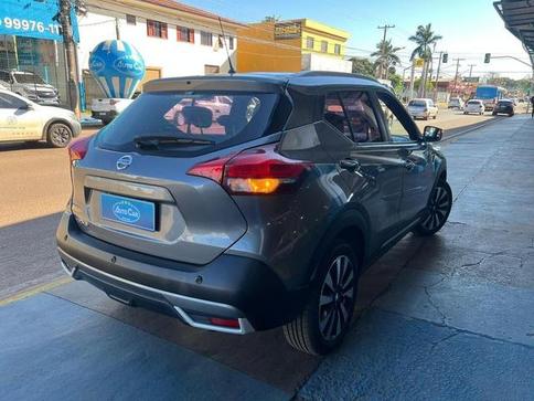 NISSAN KICKS SV CVT