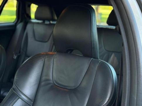 VOLVO V60  T-6 R-DESIGN 3.0 AWD 4p