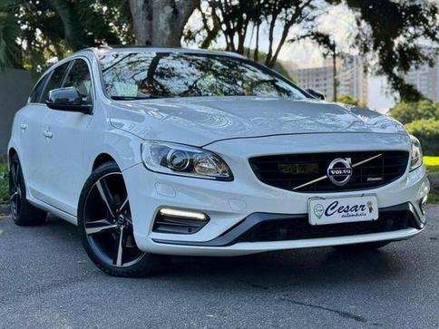 VOLVO V60  T-6 R-DESIGN 3.0 AWD 4p
