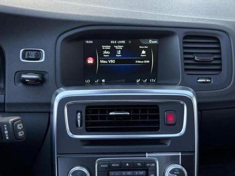 VOLVO V60  T-6 R-DESIGN 3.0 AWD 4p