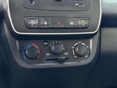 RENAULT Kwid Zen