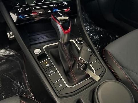 VOLKSWAGEN JETTA GLI AG