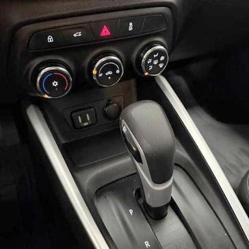 CHEVROLET ONIX PLUS 10TAT LTZ