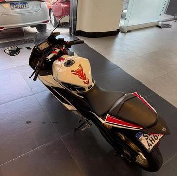 YAMAHA YZF R3 WGP 60TH