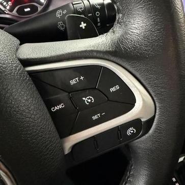 JEEP RENEGADE LNGTD AT