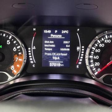 JEEP RENEGADE LNGTD AT