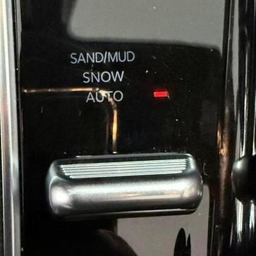 JEEP COMMANDER OVR TD380