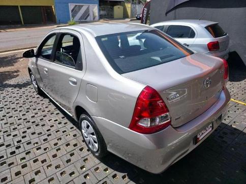 TOYOTA ETIOS SD XS 15 MT