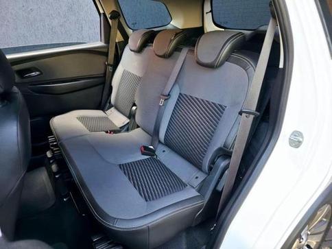 CHEVROLET SPIN 1.8L AT ACT