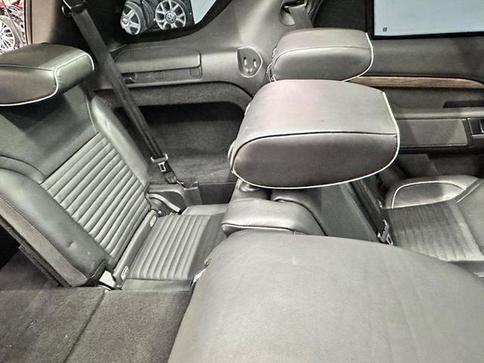 LAND ROVER LR DISCOVERY TD6 HSE 7