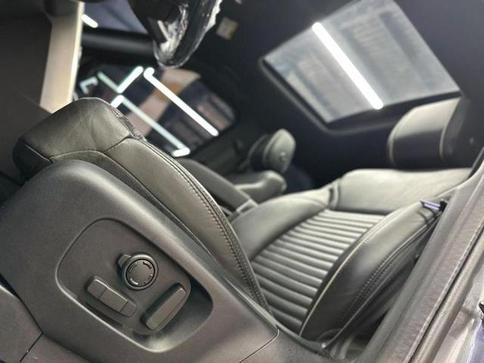 LAND ROVER LR DISCOVERY TD6 HSE 7