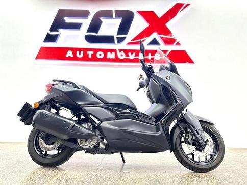 YAMAHA XMAX
