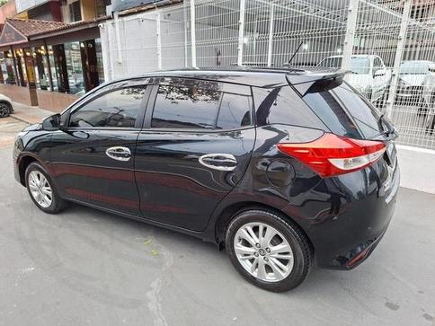 TOYOTA YARIS HB XL 13 MT