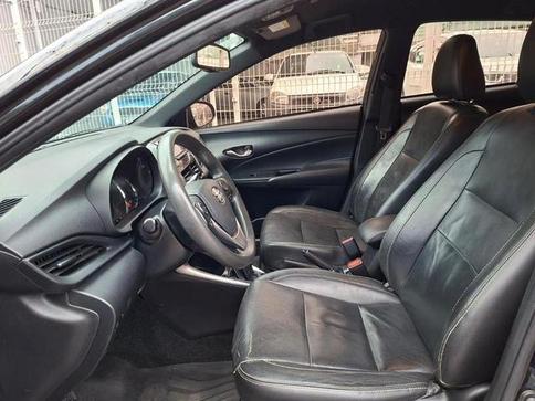 TOYOTA YARIS HB XL 13 MT